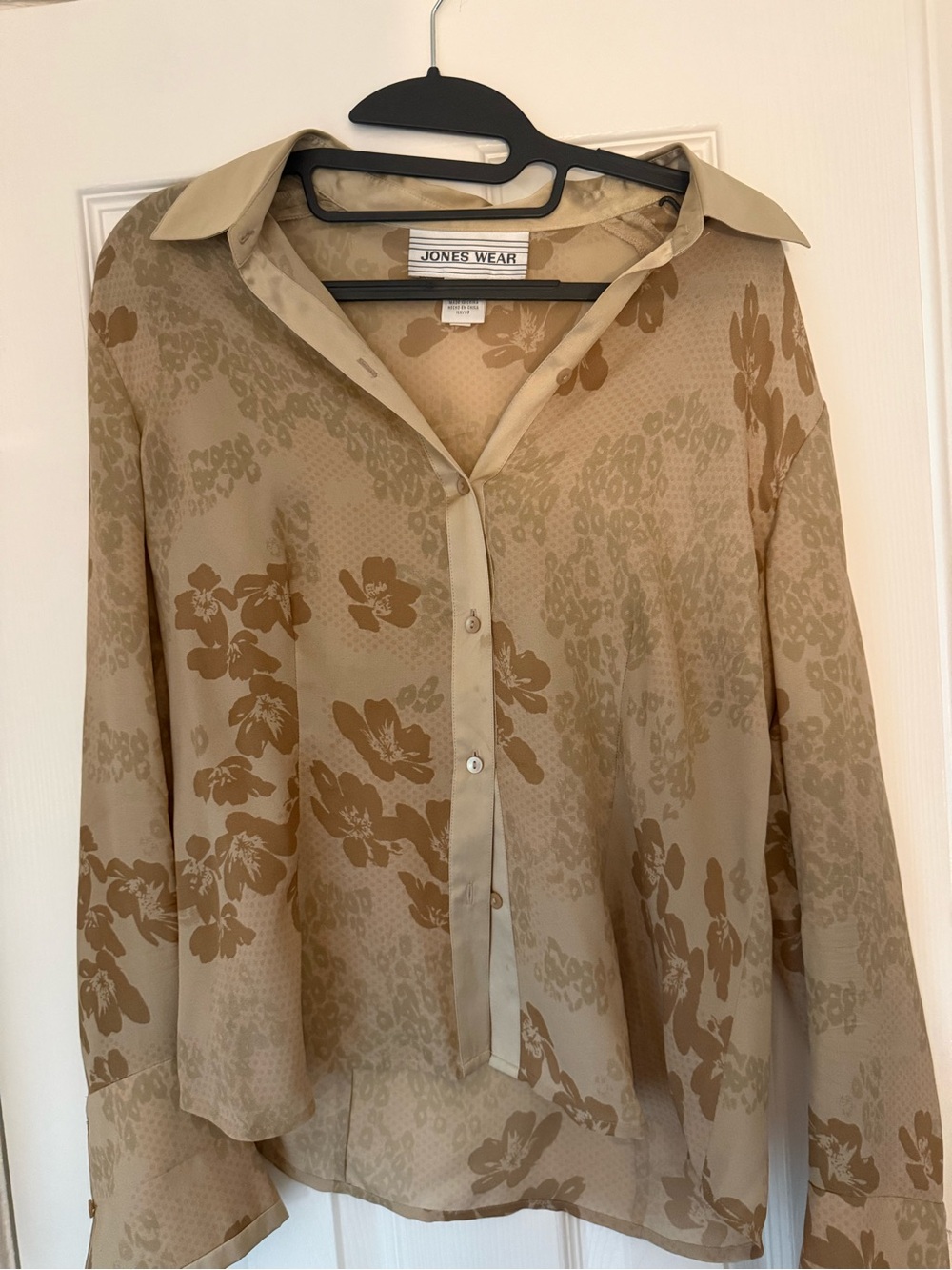 Jones Wear Tan and Brown Floral Button-Down Shirt
